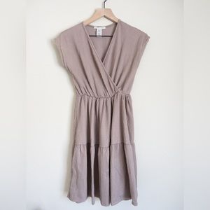 Caution to the Wind flowy taupe colored textured dress - size small